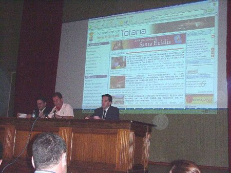 CONCEJALÍA DE NUEVAS TECNOLOGÍAS RENUEVA DISEÑO E IMAGEN DE LA PÁGINA WEB MUNICIPAL CON EL NUEVO DOMINIO WWW.TOTANA.ES; LA CUAL RESULTA MÁS FUNCIONAL, OPERATIVA Y MODERNA